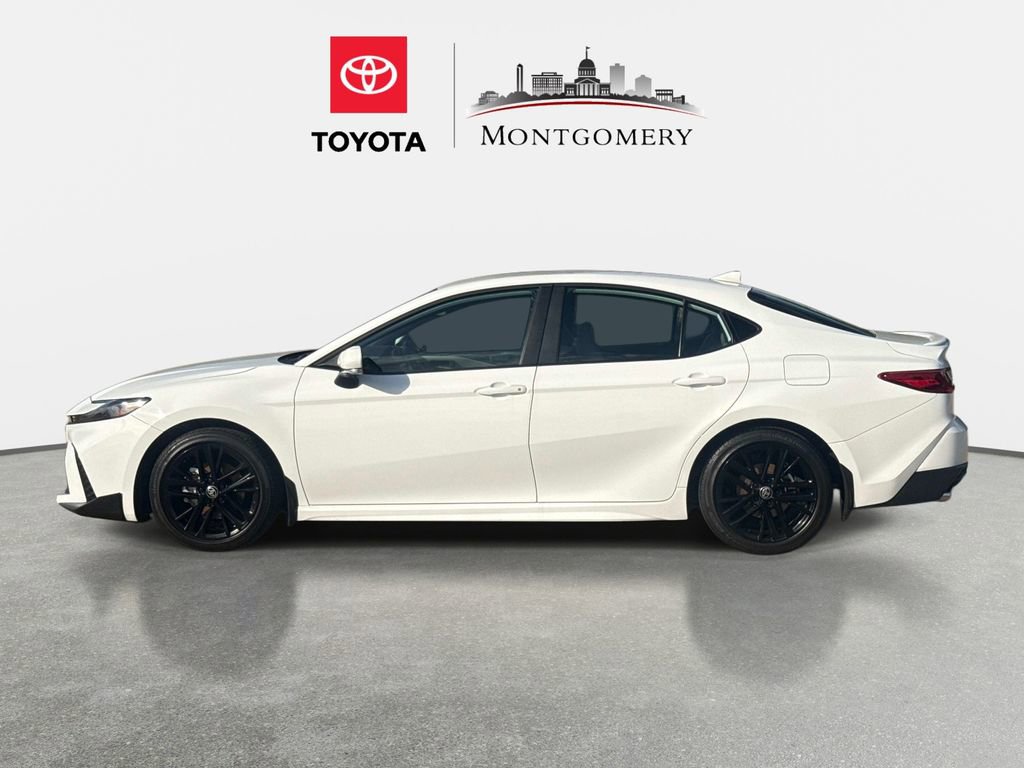 Used 2025 Toyota Camry SE FWD image 6