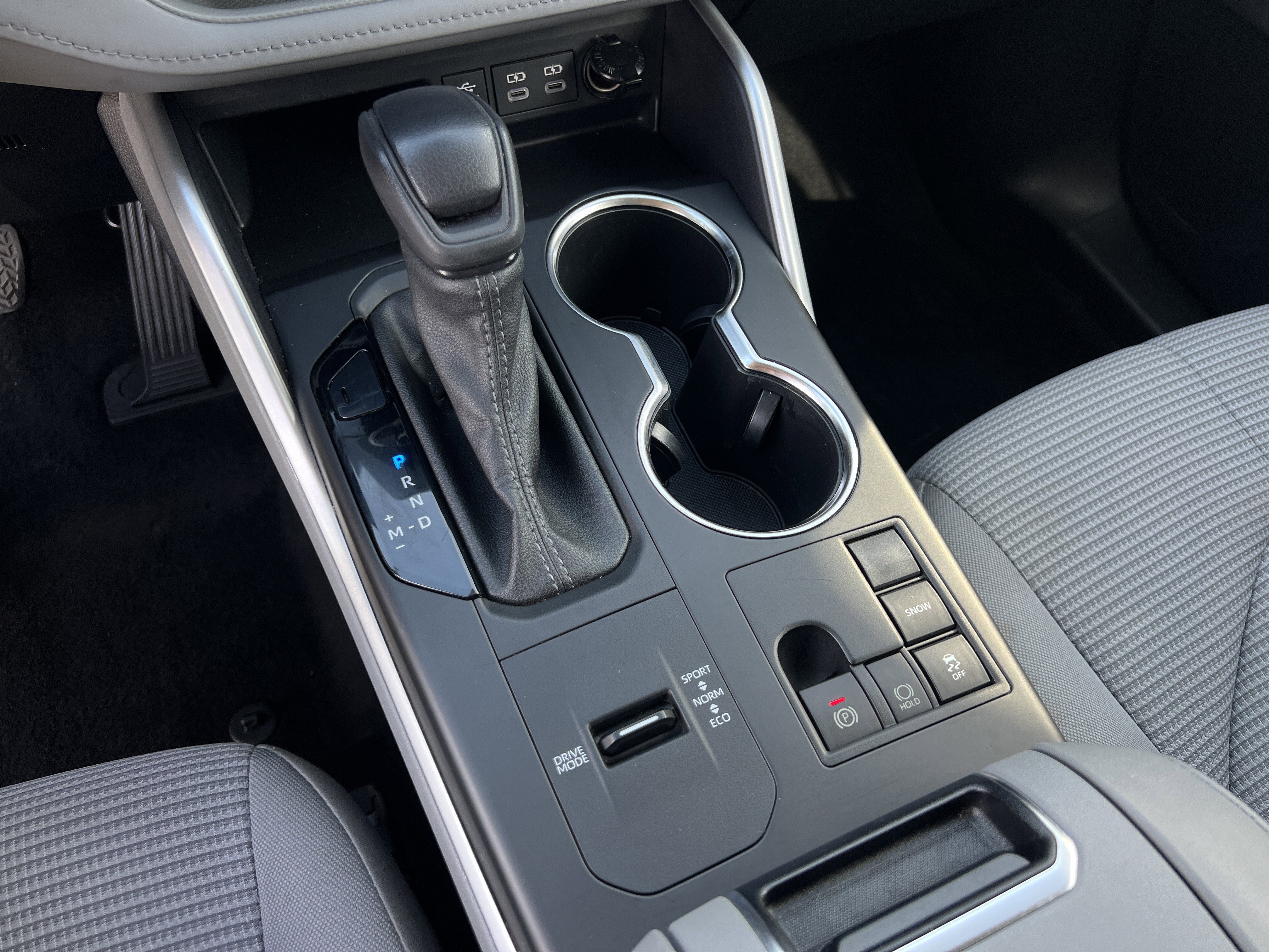 Used 2023 Toyota Highlander L image 23