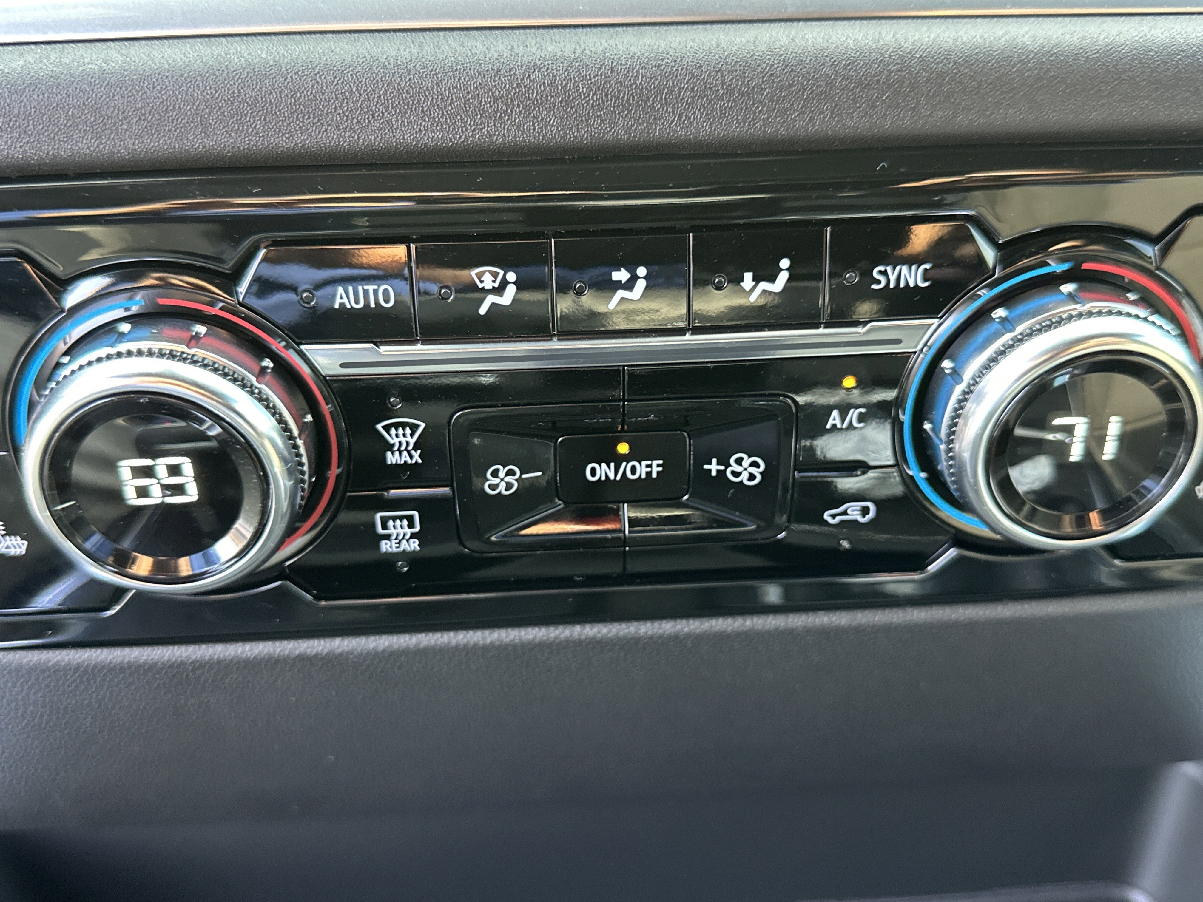 Certified 2026 GMC Sierra 1500 Elevation image 31