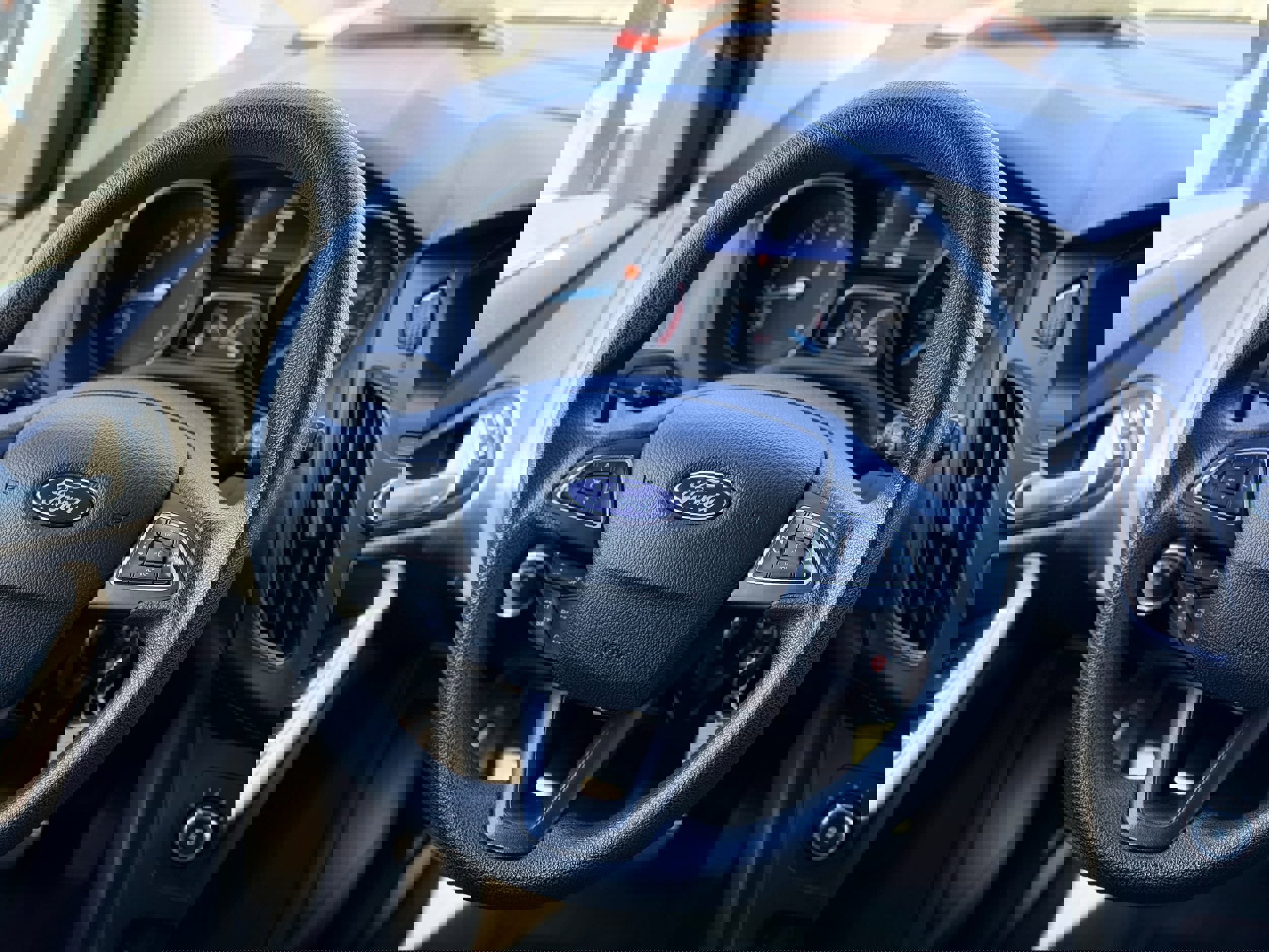 Used 2015 Ford Focus SE image 16