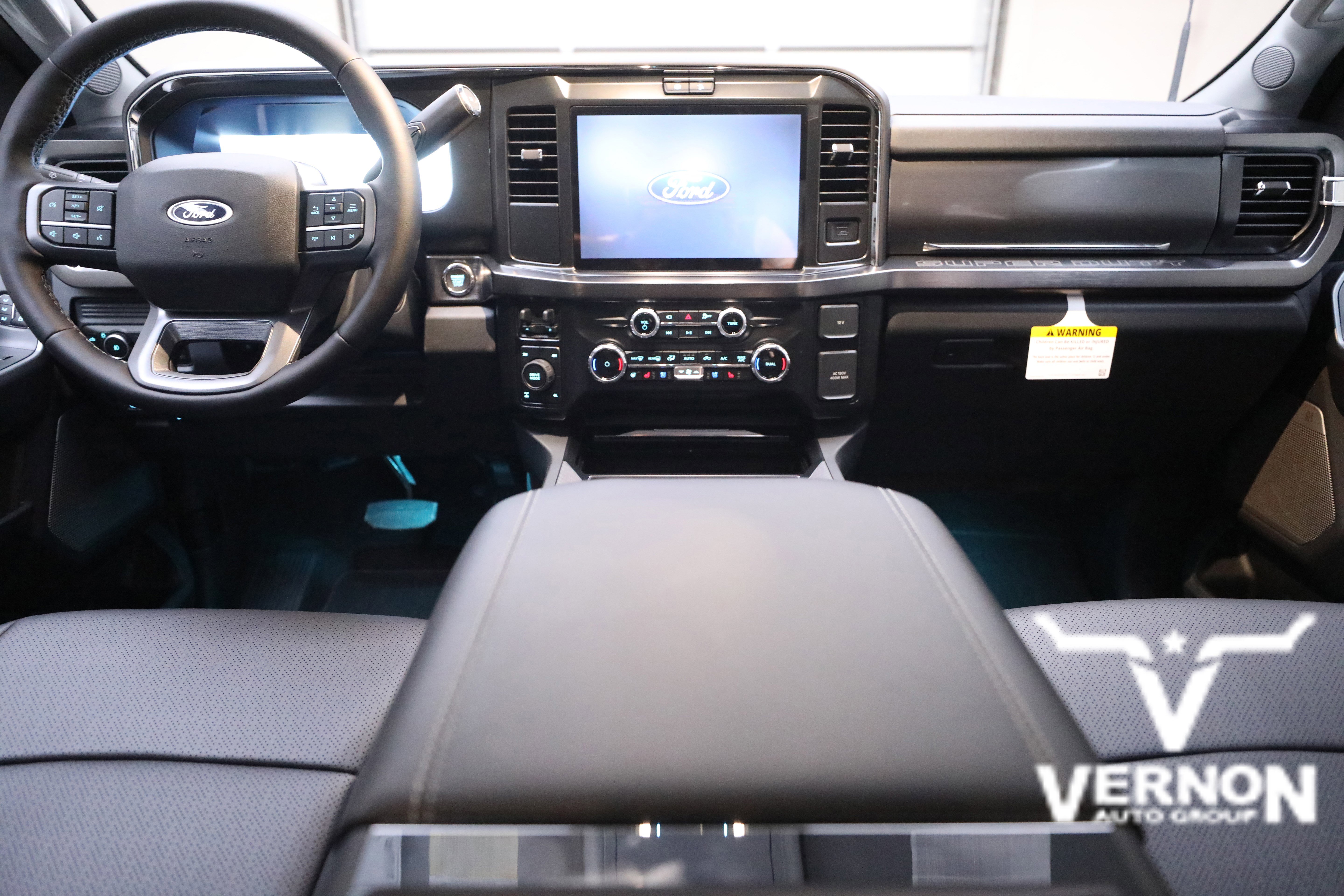 New 2026 Ford F250 Lariat w/ Chrome Package image 13