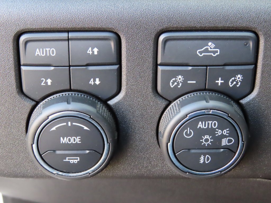 Certified 2022 Chevrolet Silverado 1500 RST w/ Z71 Off-Road Package image 12