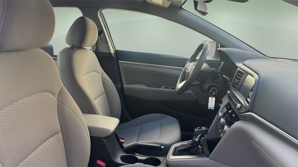 Used 2020 Hyundai Elantra SEL image 15