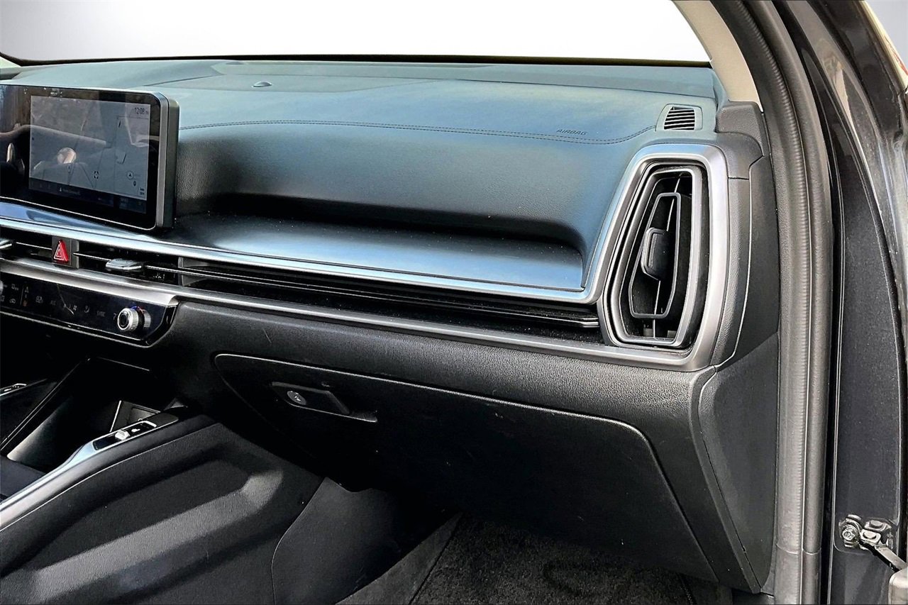 Used 2024 Kia Sorento S image 20