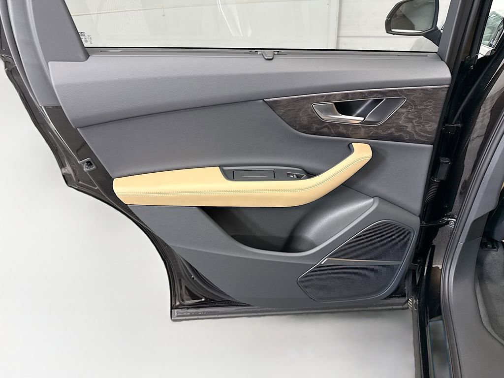 Used 2026 Audi Q7 3.0T Premium Plus w/ Premium Plus Package image 26