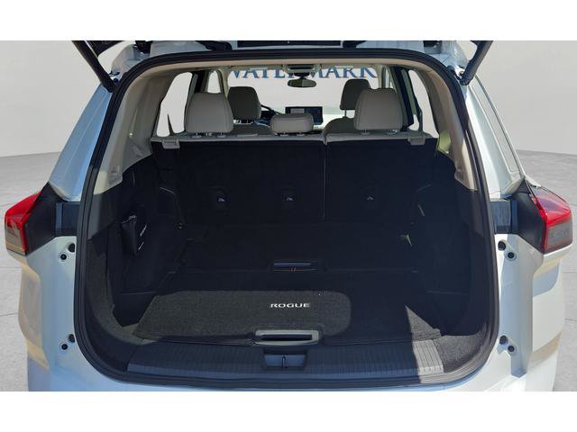 Used 2025 Nissan Rogue SL AWD/4WD image 30