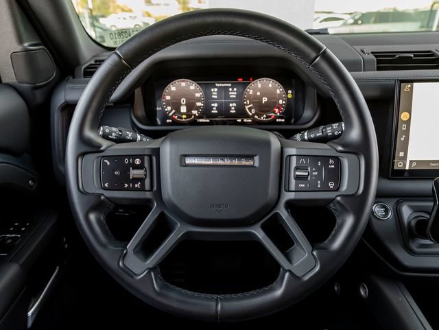 Used 2025 Land Rover Defender 110 S AWD/4WD image 18