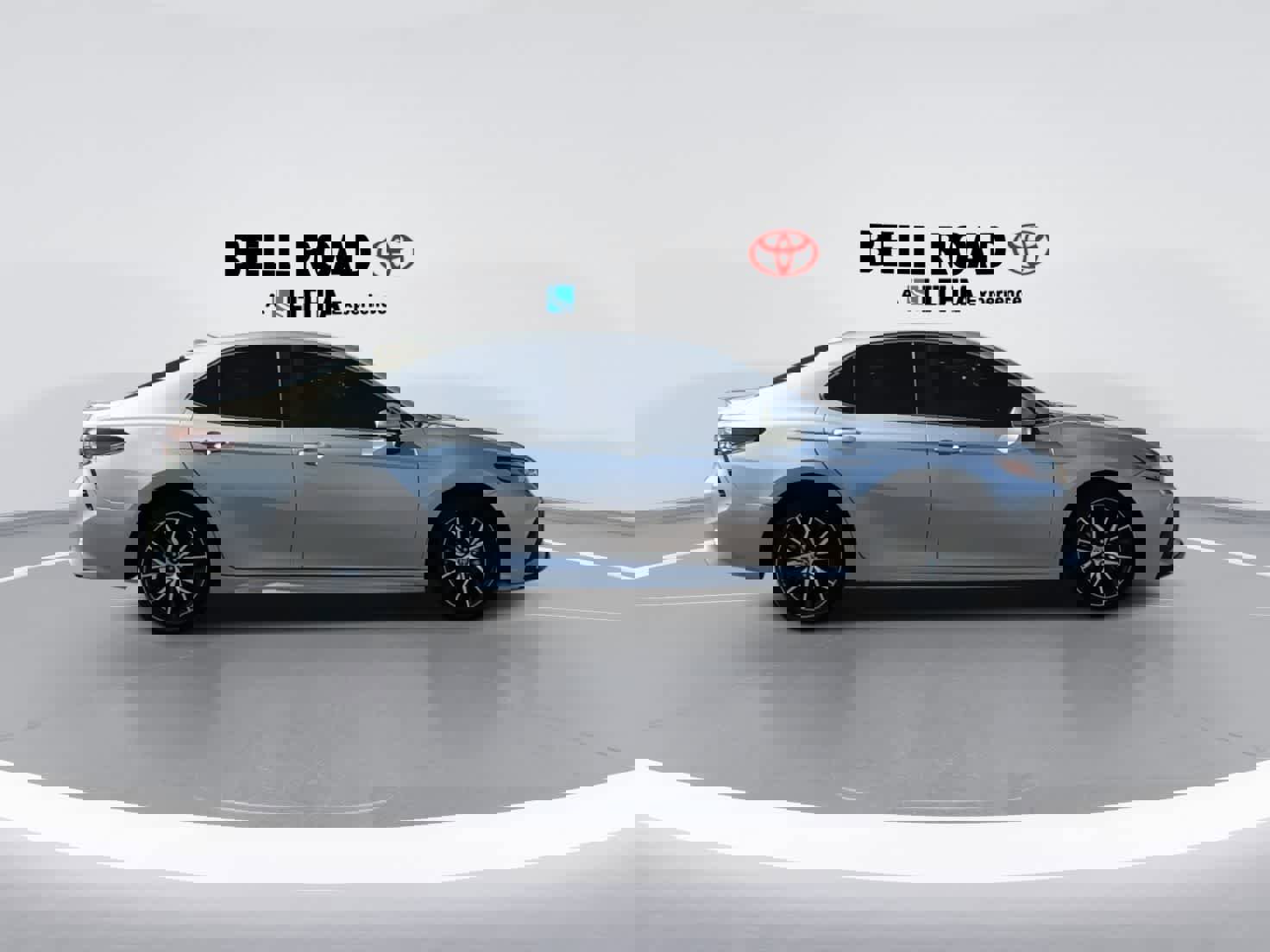 Used 2022 Toyota Camry SE image 9