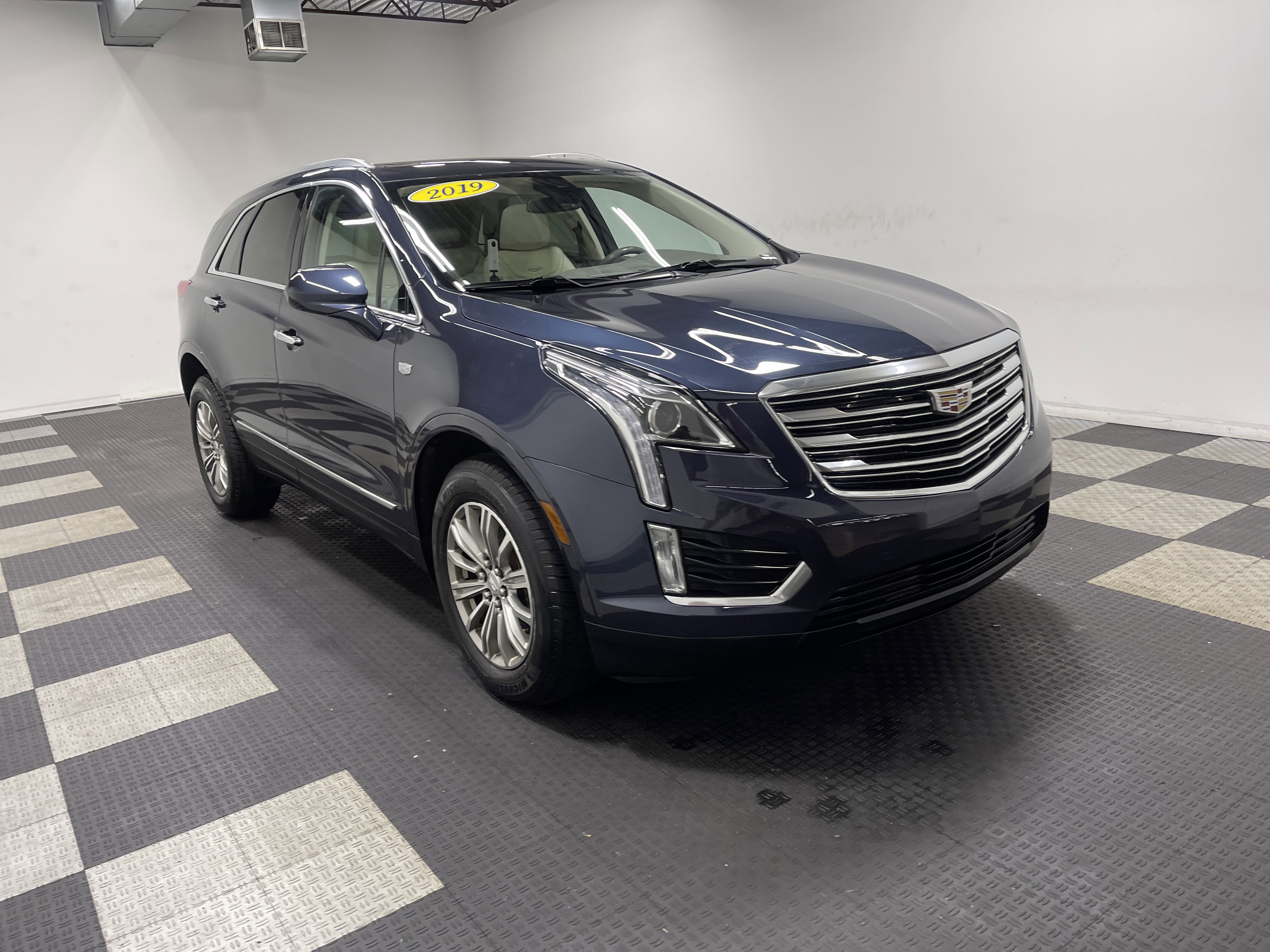 Used 2019 Cadillac XT5 Luxury AWD/4WD image 6