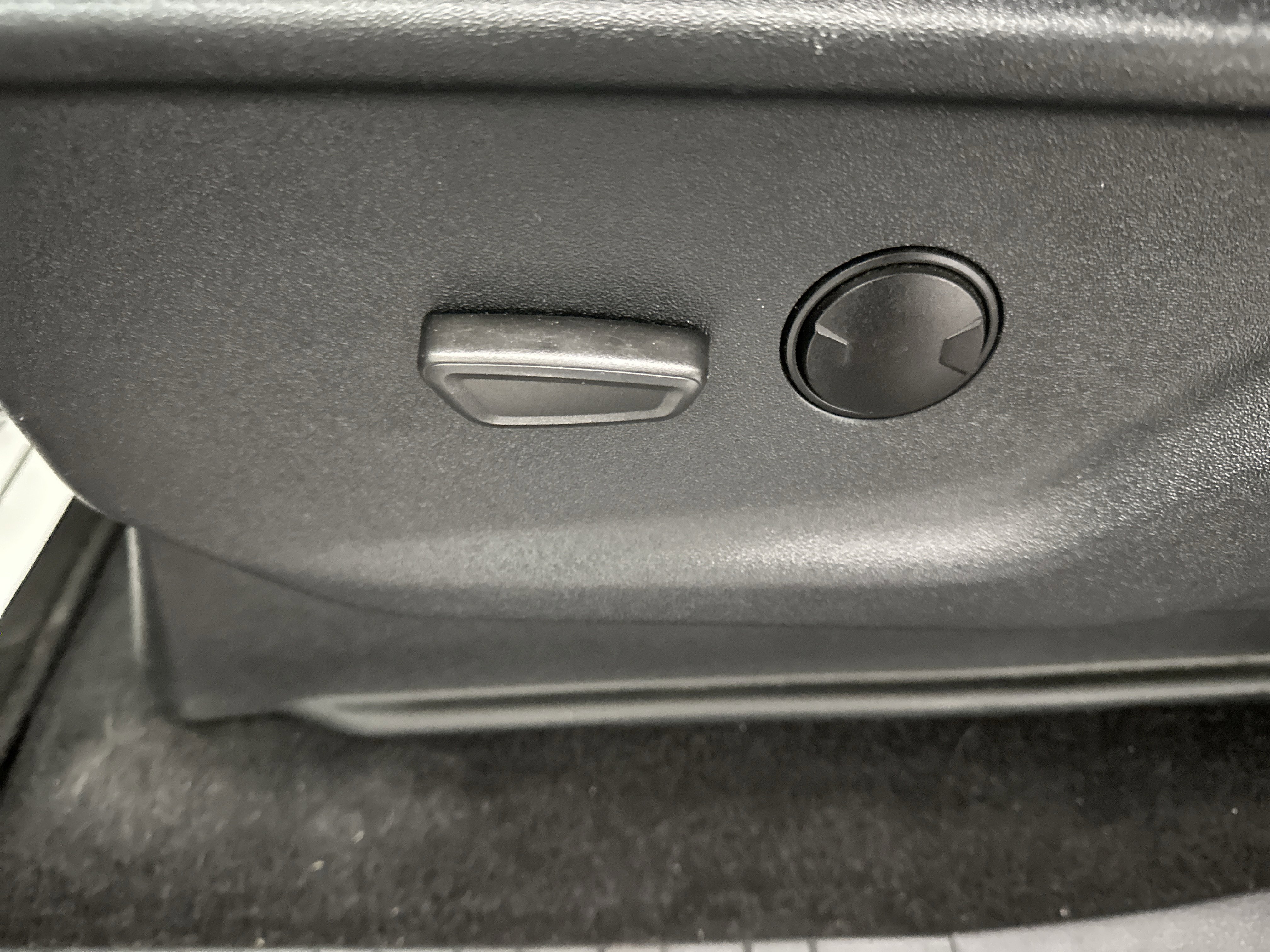 Used 2024 Ford F150 XLT w/ FX4 Off-Road Package image 24