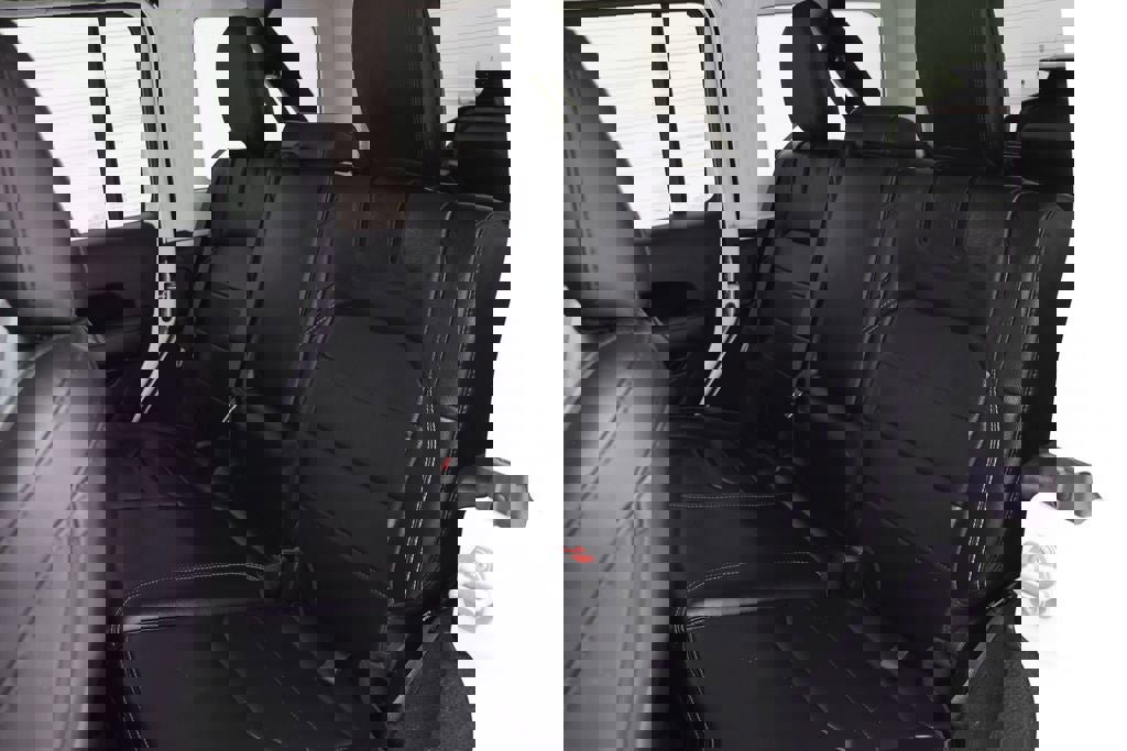 Used 2023 Jeep Wrangler Unlimited Sahara w/ Cold Weather Group image 11