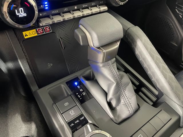 New 2026 Toyota 4Runner Platinum AWD/4WD image 4