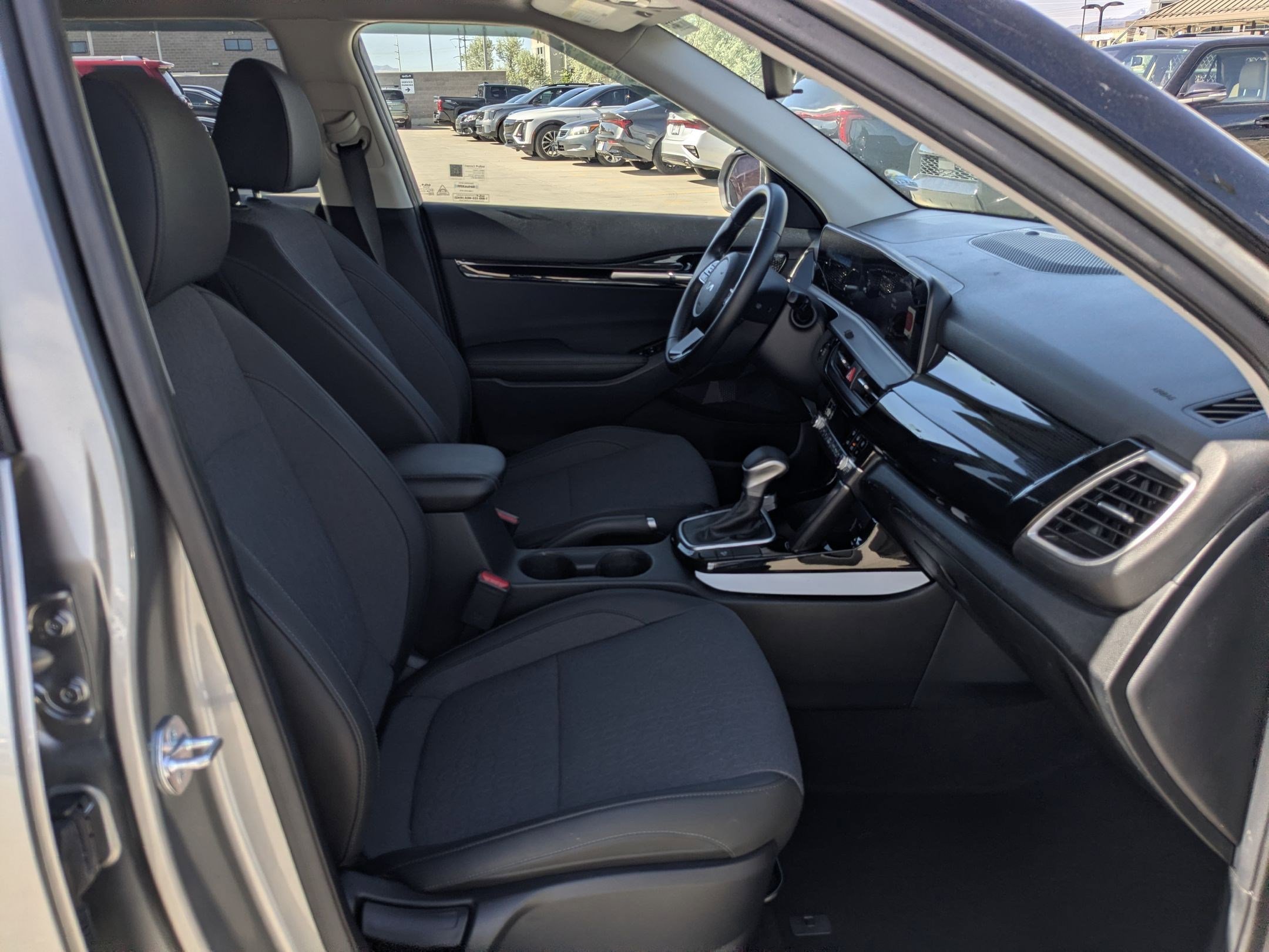 Used 2024 Kia Seltos S FWD image 27