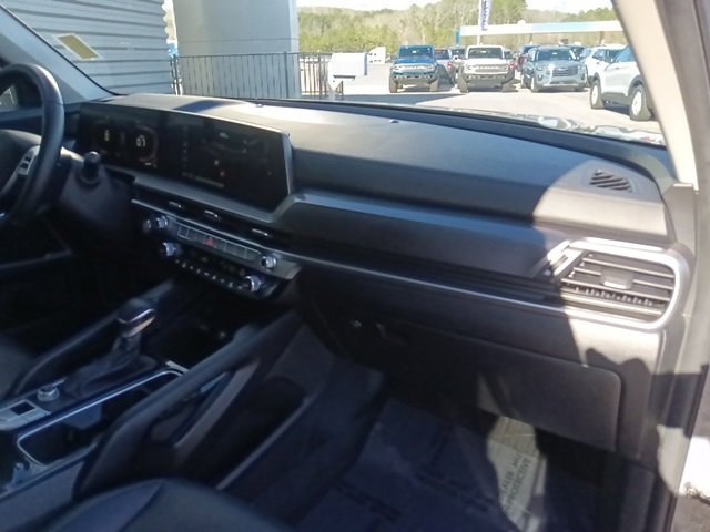 Used 2023 Kia Telluride LX image 36
