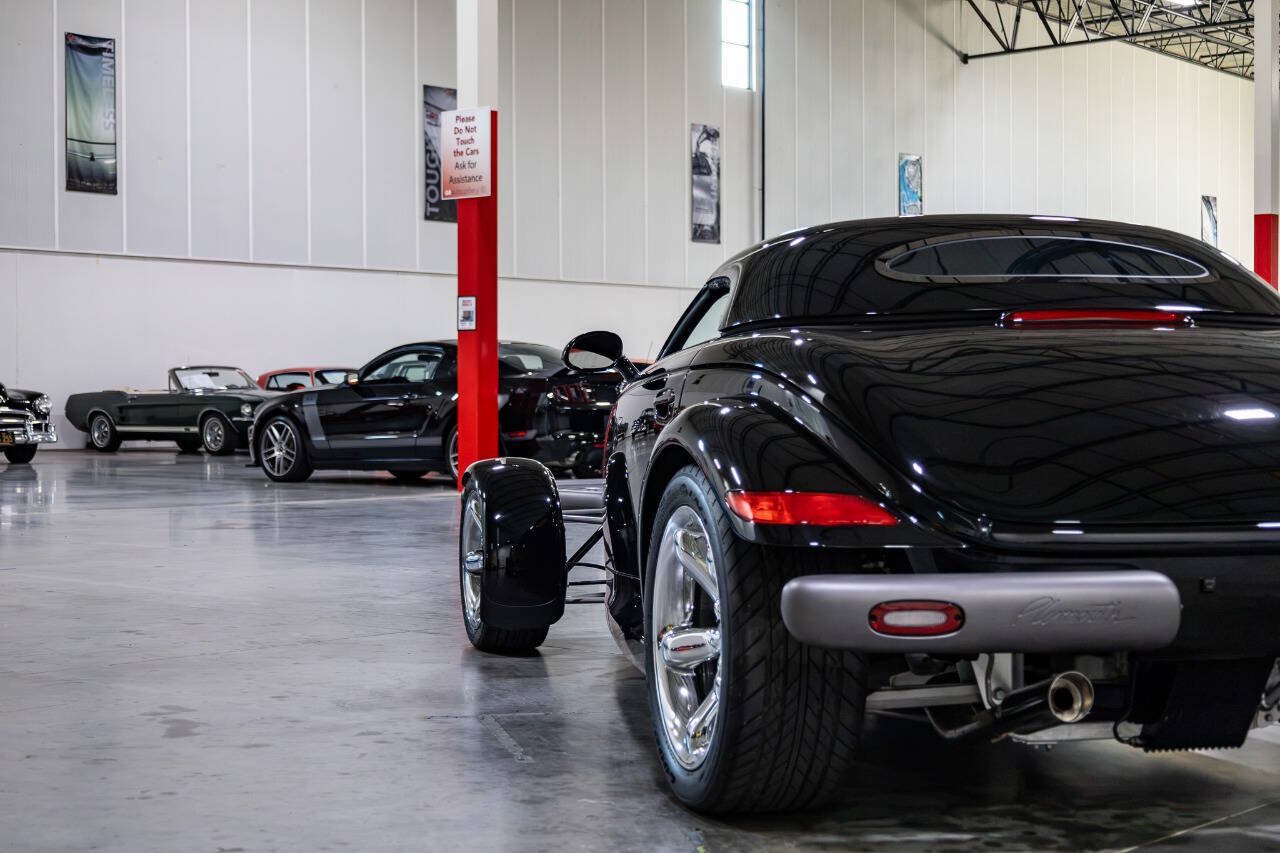 Used 1999 Plymouth Prowler RWD image 39