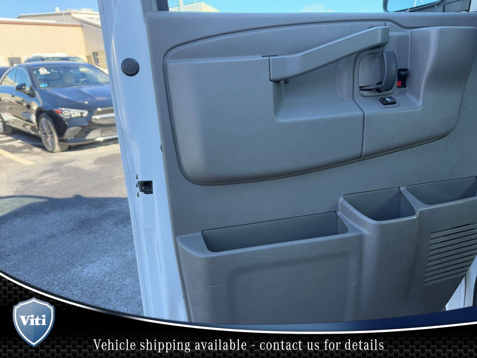 Used 2016 GMC Savana 2500 w/ Chrome Appearance Package image 16