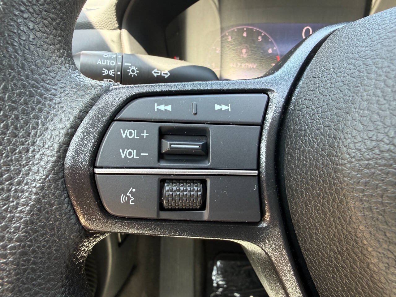 Used 2023 Honda Accord EX image 35