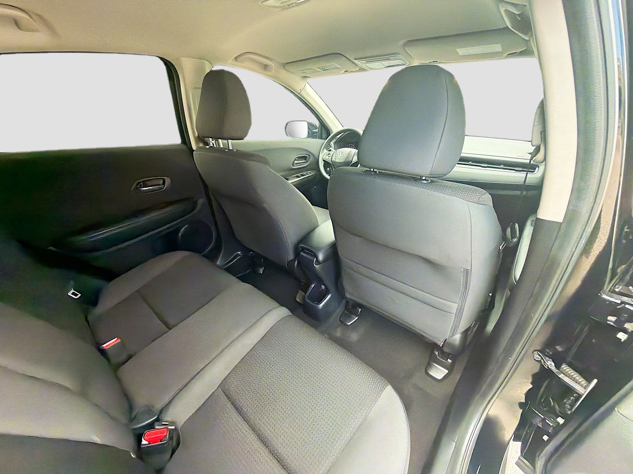 Certified 2022 Honda HR-V LX image 28