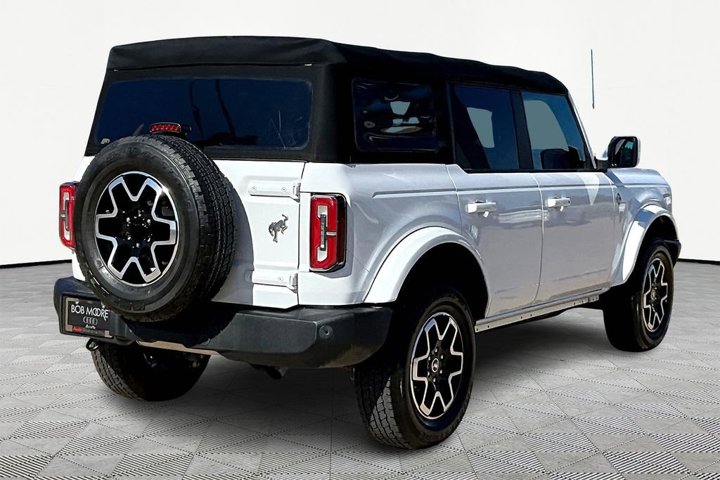 Used 2022 Ford Bronco Outer Banks AWD/4WD image 2