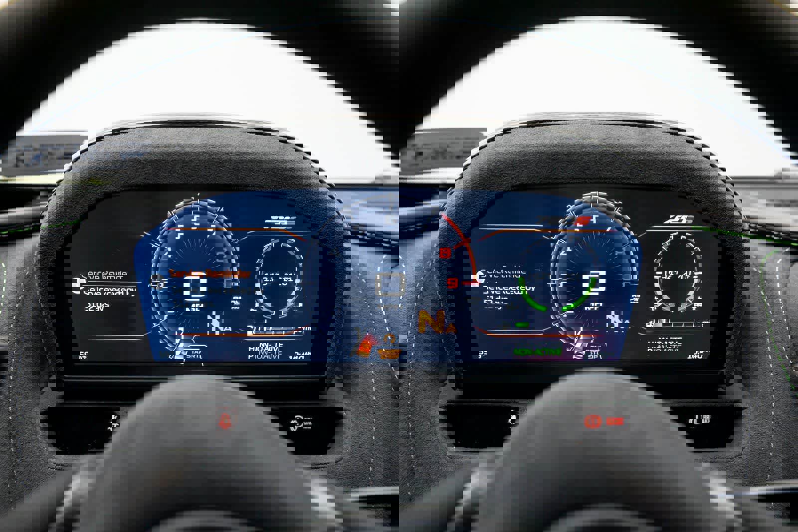 Used 2023 McLaren 720S Performance image 32