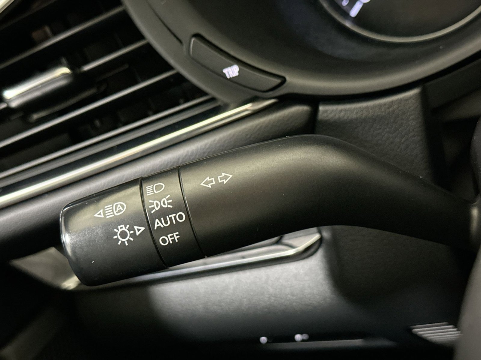 Used 2023 MAZDA CX-30 AWD 2.5 S w/ Preferred Package image 27