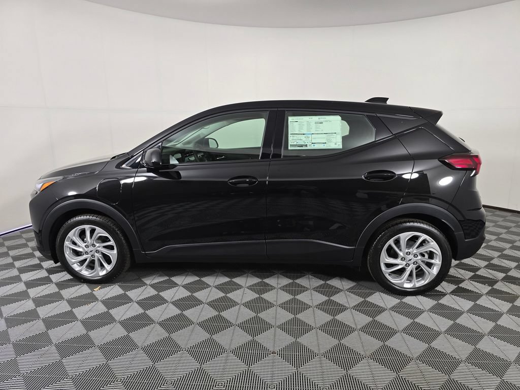 New 2027 Chevrolet Bolt LT w/ Comfort Package FWD image 4