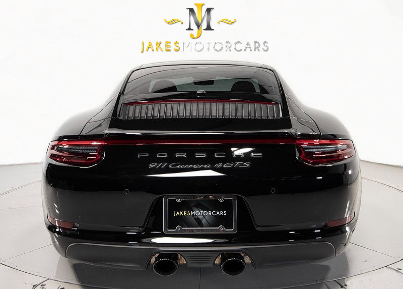 Used 2018 Porsche 911 Carrera 4 GTS image 9