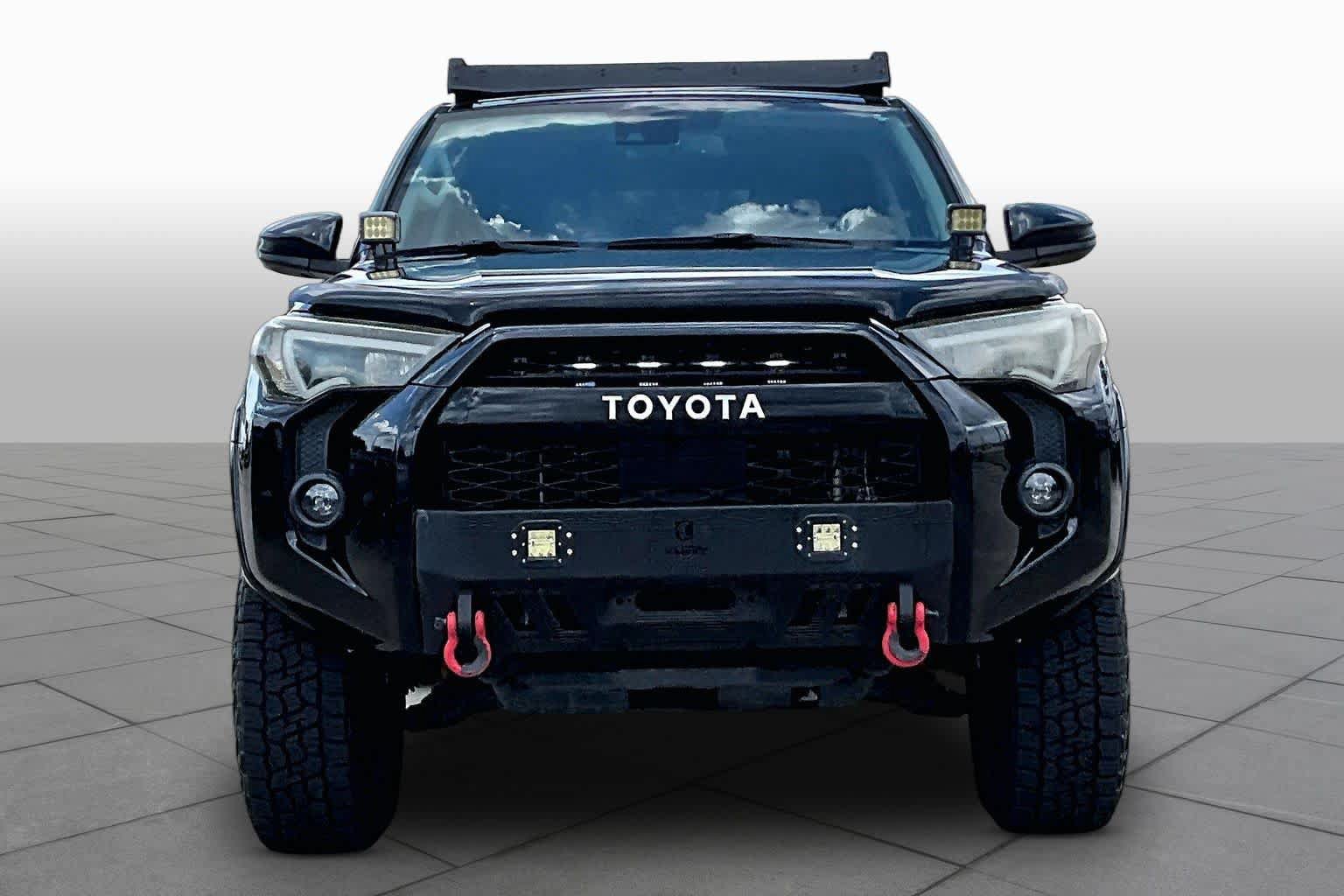 Used 2020 Toyota 4Runner SR5 Premium AWD/4WD image 4
