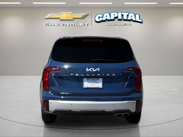 Used 2024 Kia Telluride S FWD image 4