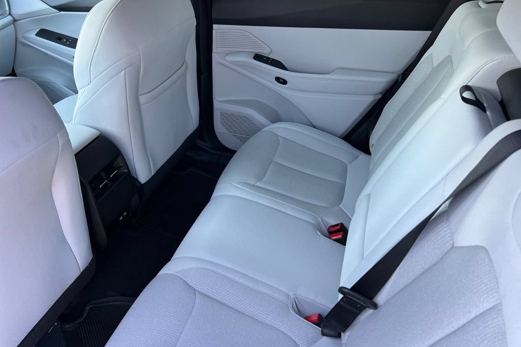 New 2026 Jeep Cherokee Laredo AWD/4WD image 12