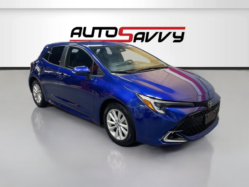 Used 2025 Toyota Corolla XSE FWD image 1