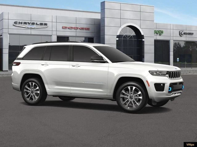 Used 2025 Jeep Grand Cherokee Overland w/ Luxury Tech Group IV AWD/4WD image 10