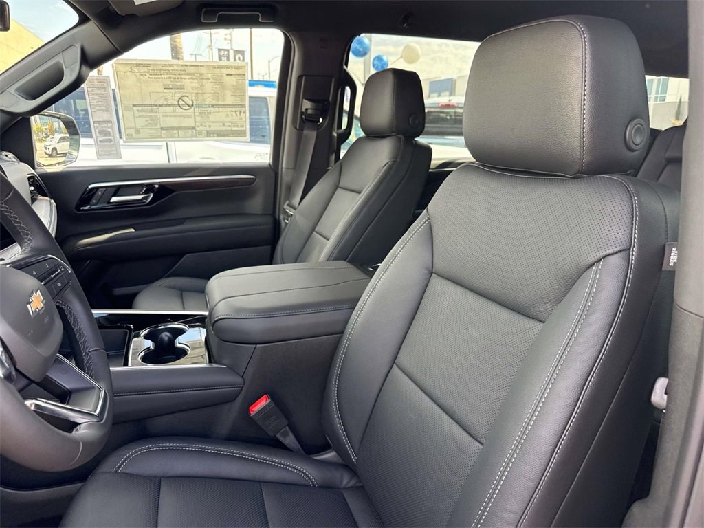 New 2026 Chevrolet Suburban LS image 26