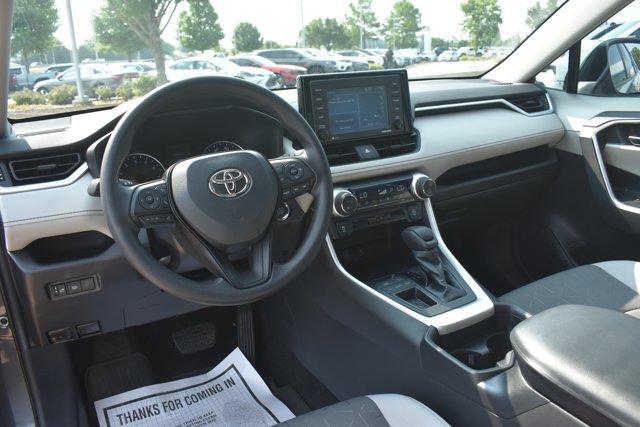 Used 2021 Toyota RAV4 XLE FWD image 19