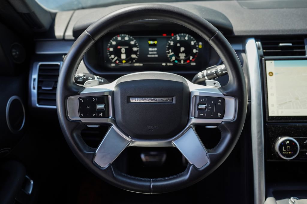 Used 2023 Land Rover Discovery S R-Dynamic image 30