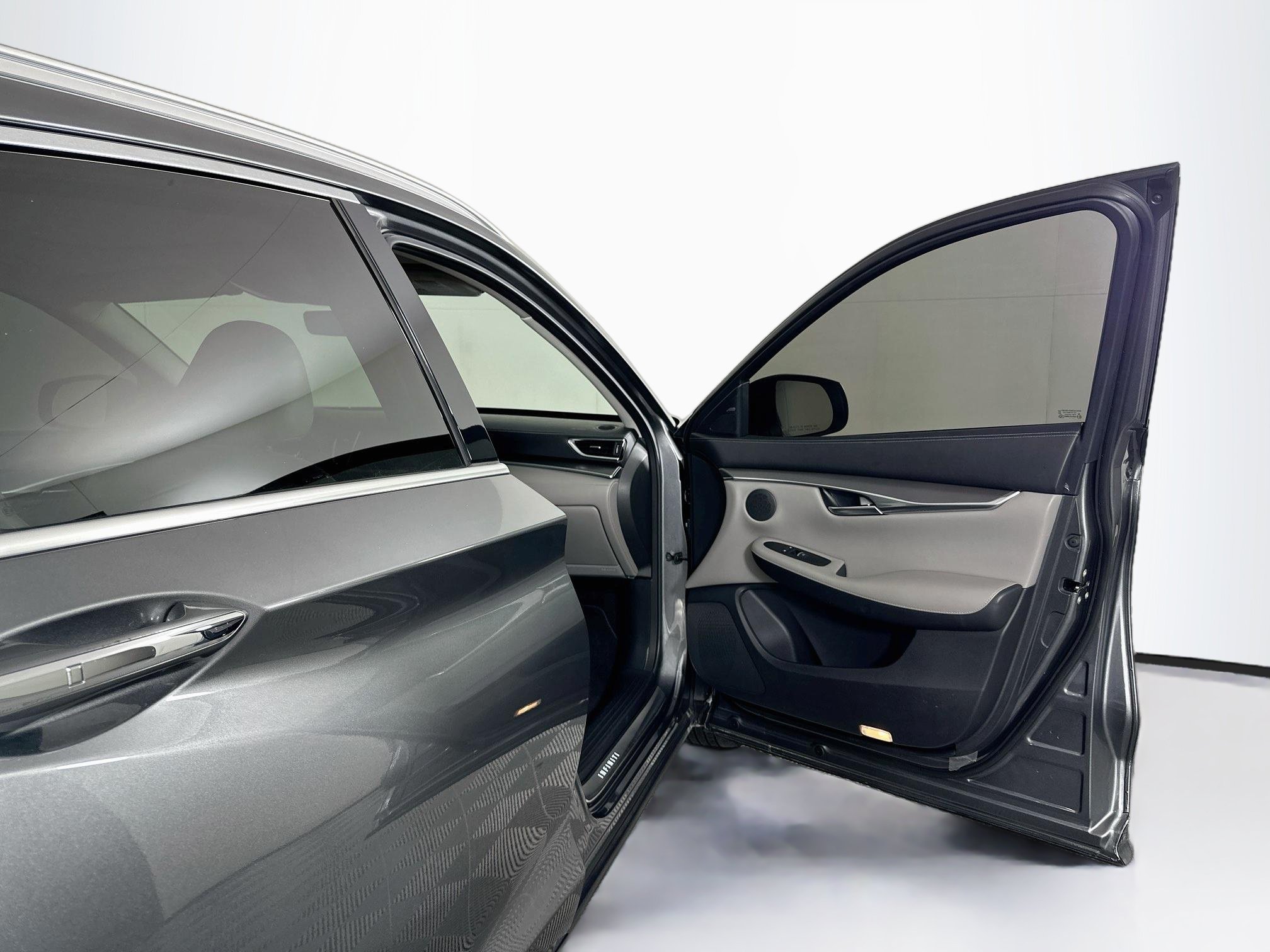 Used 2023 INFINITI QX50 Luxe FWD image 32
