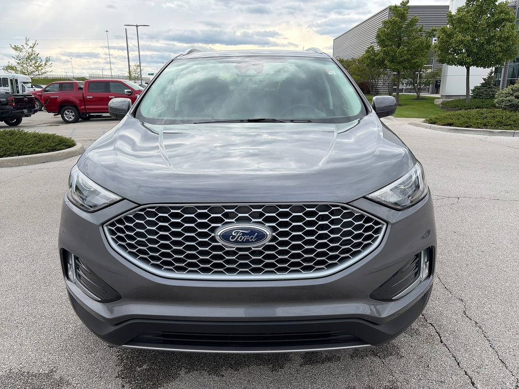 Used 2024 Ford Edge SEL w/ Convenience Package AWD/4WD image 2