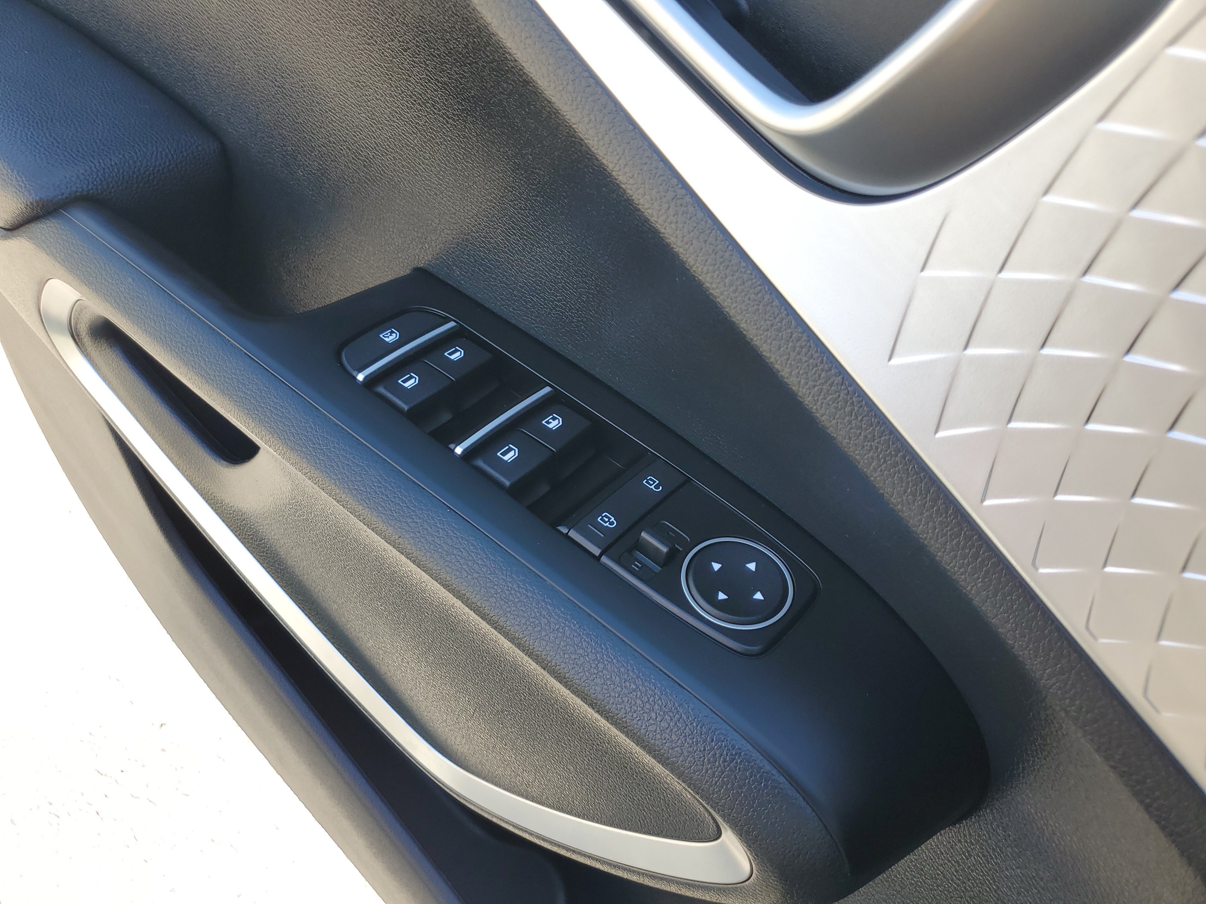 Used 2025 Kia Soul LX w/ LX Technology Package FWD image 30