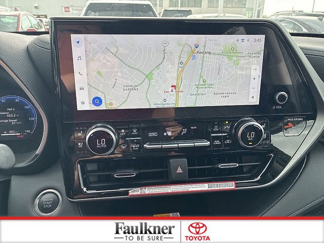 Certified 2025 Toyota Highlander Limited AWD/4WD image 28