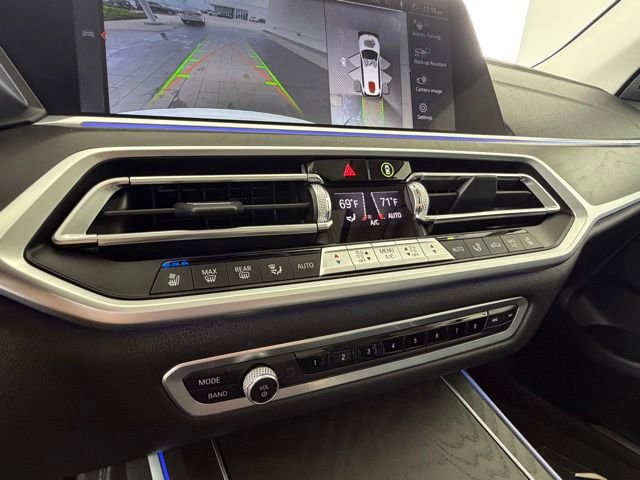 Used 2021 BMW X7 xDrive40i AWD/4WD image 25