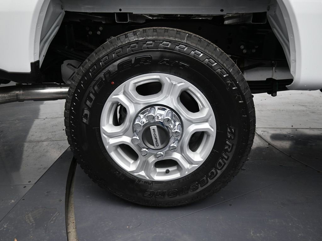 New 2026 Ford F350 XLT image 31
