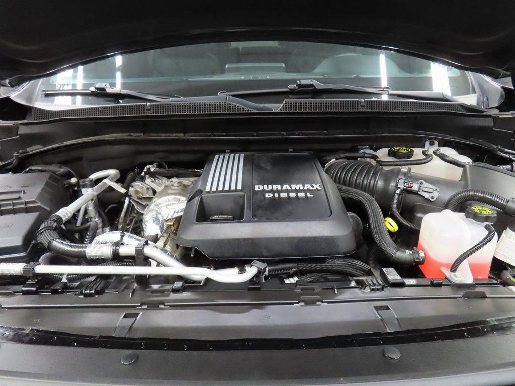 Used 2024 Chevrolet Tahoe LT w/ Luxury Package image 30