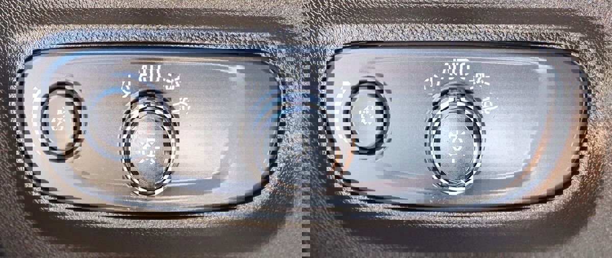 Used 2022 Chevrolet Equinox LT image 41