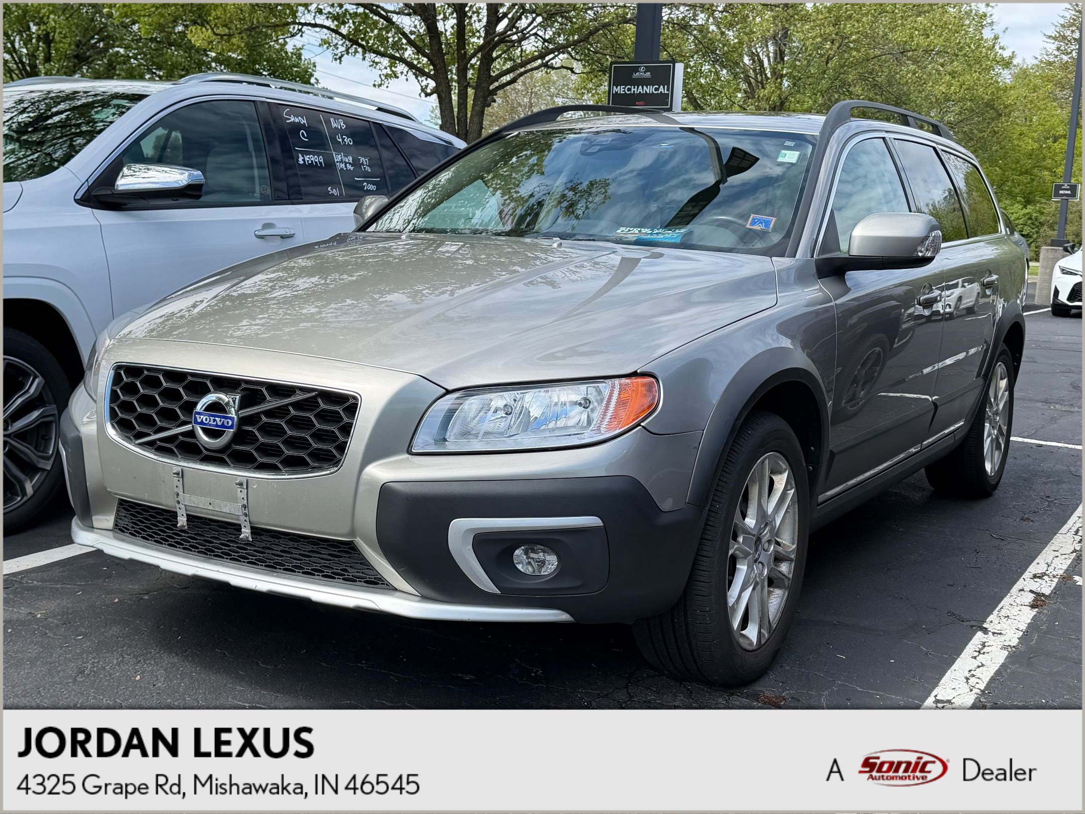 Used 2016 Volvo XC70 T5 Premier w/ Proximity Package AWD/4WD image 1