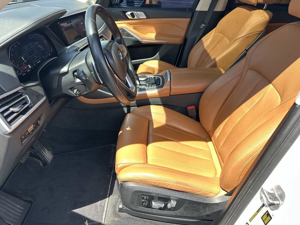 Used 2022 BMW X7 xDrive40i w/ Premium Package AWD/4WD image 22