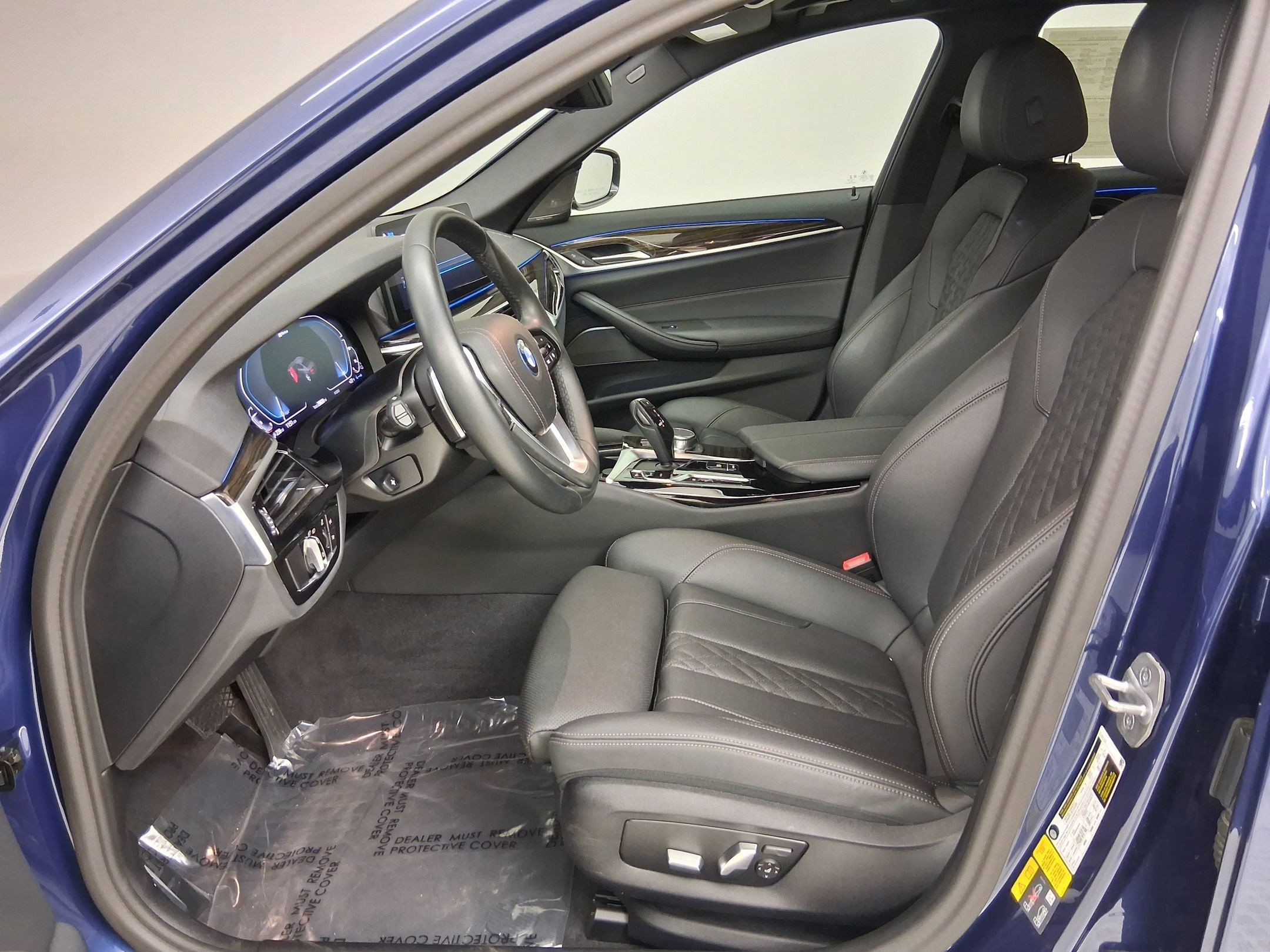 Used 2023 BMW 530e w/ Premium Package RWD image 3
