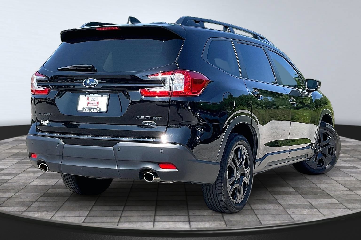 Certified 2025 Subaru Ascent Onyx Edition AWD/4WD image 2