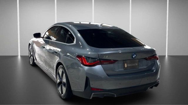 Used 2023 BMW i4 eDrive35 w/ Premium Package image 5