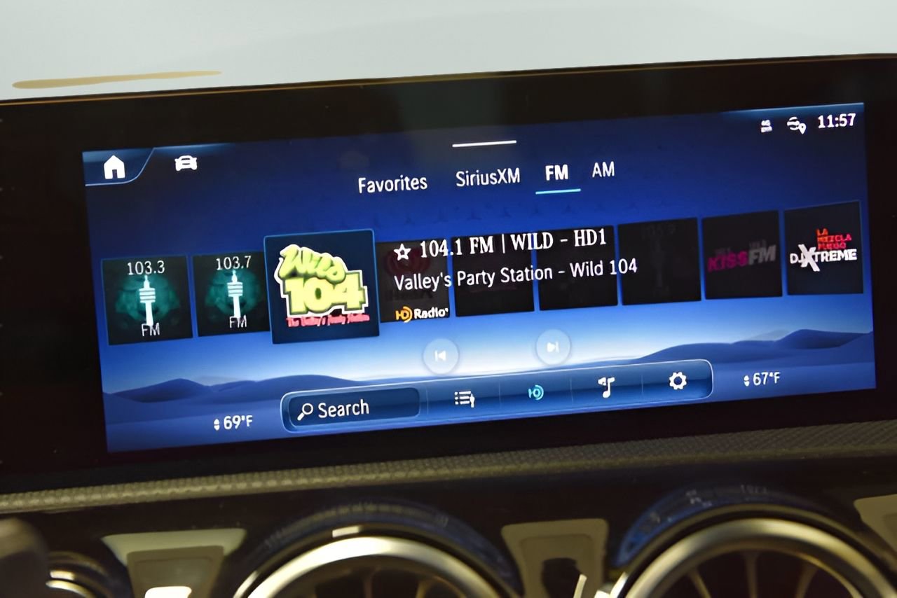 Used 2025 Mercedes-Benz CLA 250 image 26