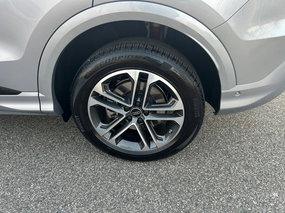 Used 2025 Audi Q5 Premium Plus w/ Premium Plus image 22